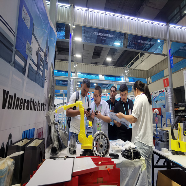 صور كيو كيو 20231018165833 