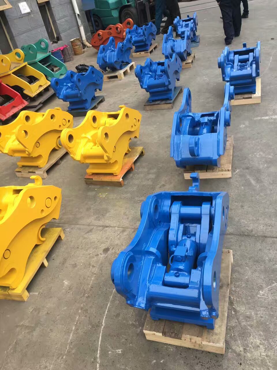 Hydraulic Heavy Duty Quick Title Hitch for Digger Excavator Attachment