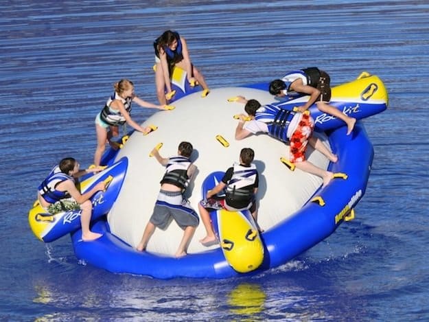 Durable Large Inflatable Water Towable Water Toys Disco Boat for Water Park