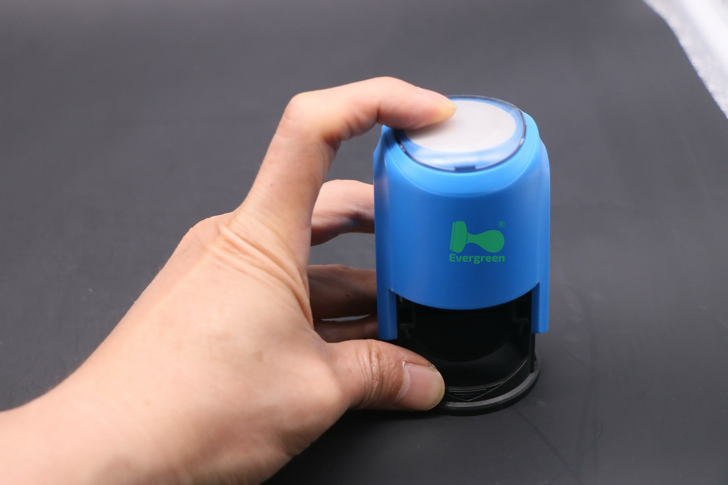 Self inking stamps EG-Series Round with cover 