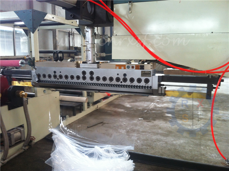 T-die for extrusion laminating machine