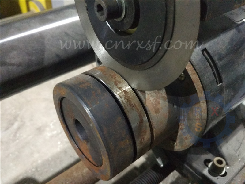 Bord de rebut fendant le dispositif pour la machine feuilletante d'extrusion