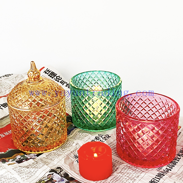 Luxurious Colorful Dome Candy Jars 400ml Diamond Embossed Colored Glass Candle Holder with Lids