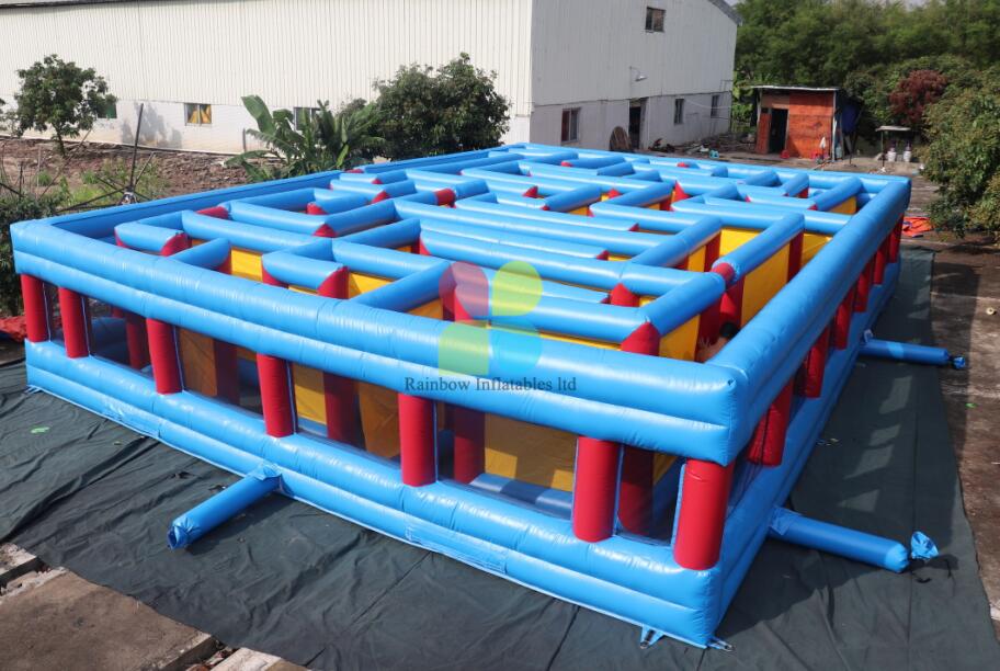 inflatable maze (2)