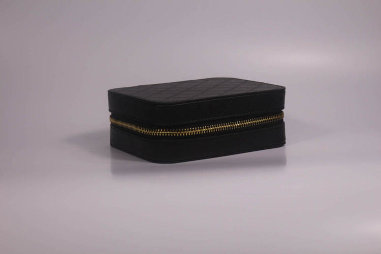 Black Sewing Leather Zipper Closure travel jewelry box
