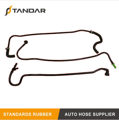 ¿Cuáles son las características de la tubería de combustible?