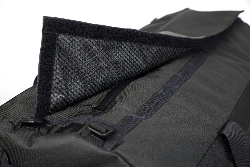 Smell Odor Absorbing Duffel Bag with Carbon Lining