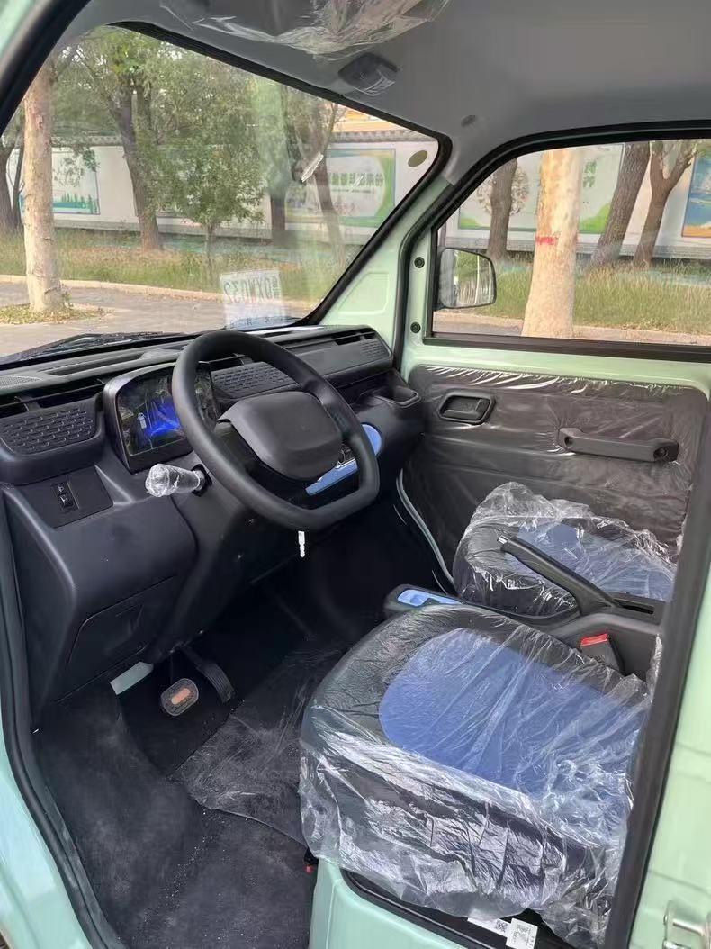 Entrega de última milla Automática EEC L7E Mini Camina de furgoneta de carga eléctrica desde China para la venta 