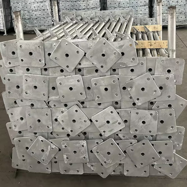 脚手架式插孔
