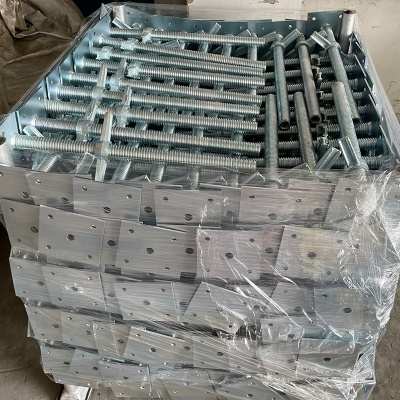 gatos niveladores para andamios huecos