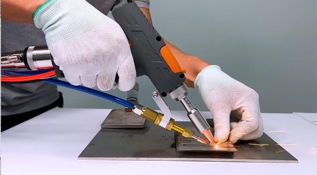 Какую толщину металла может сваривать лазерный сварщик?