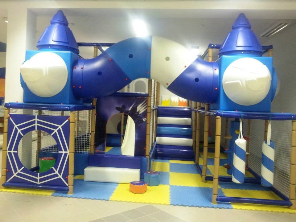 Ruang komersial bertema klub anak -anak indoor