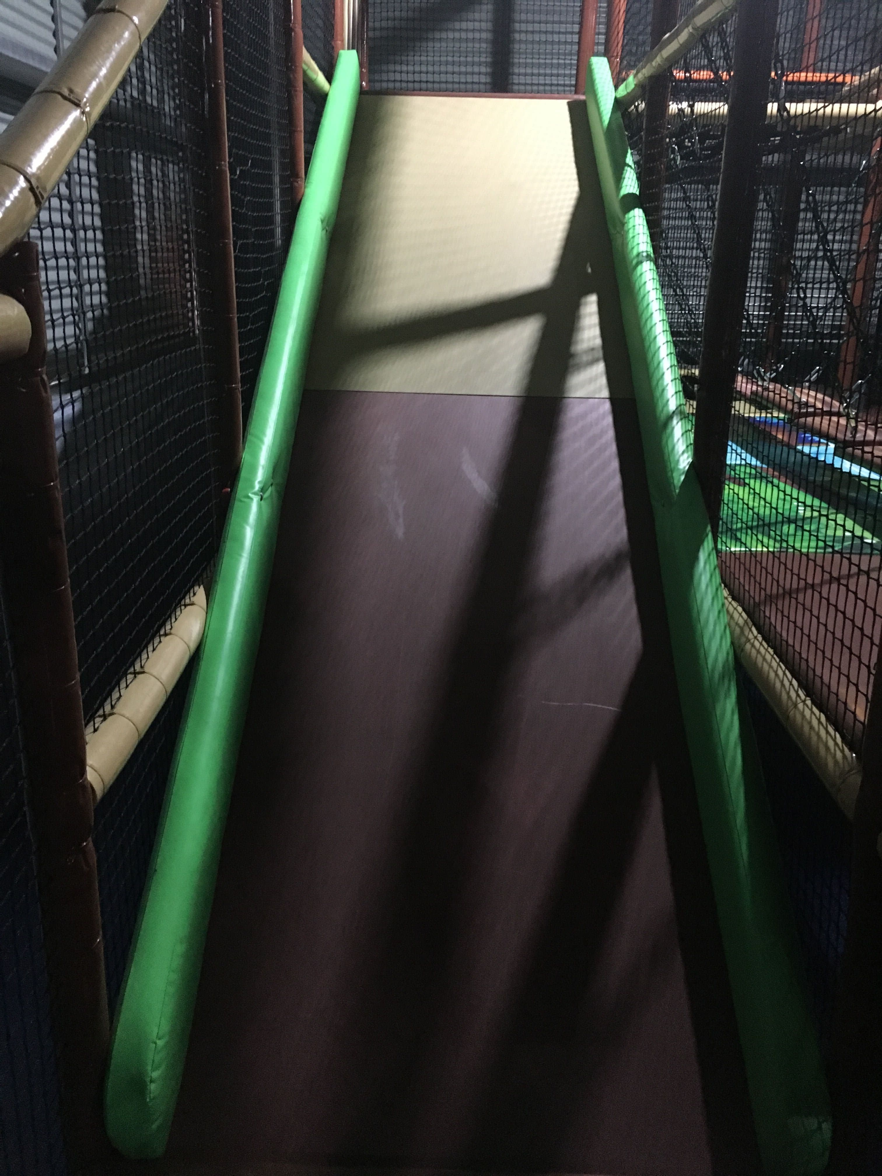 China Indoor Playground PE Board Tlides