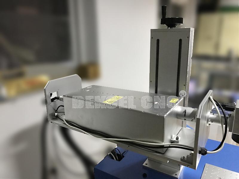 Generador ULTRAVIOLETA del laser