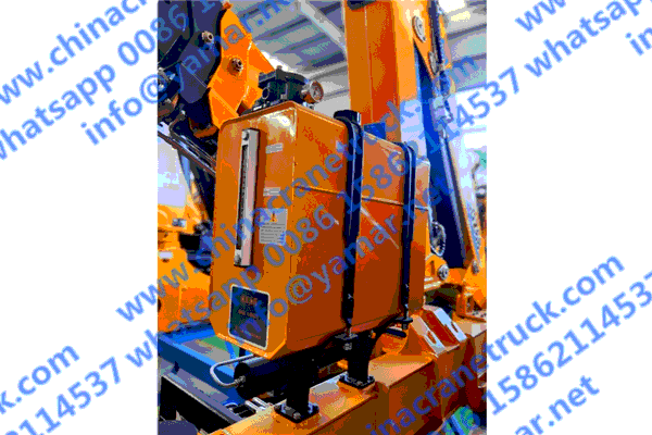KSQZ68 truck-mounted crane (2)