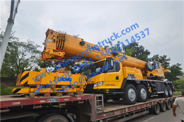 XCMG 70 ton truck crane QY70KH transport to seaport