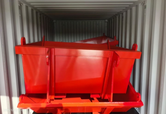 Custom excavator bucket design for non-standard excavator carrier