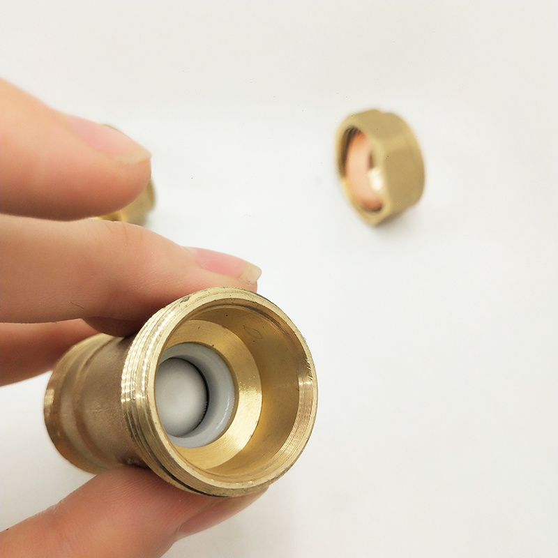 Clapet anti-retour double en laiton avec extr&eacute;mit&eacute;s de compression de 15 mm