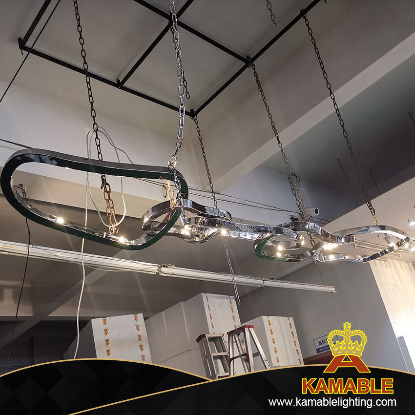 Нерегулярный овальный круг из блестящего хромированного металла для внутреннего коридора подвесной светильник (KISM-43P)