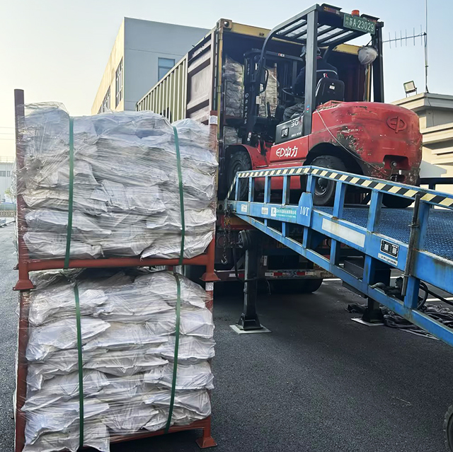 Доставка фиксирующей муфты платы 