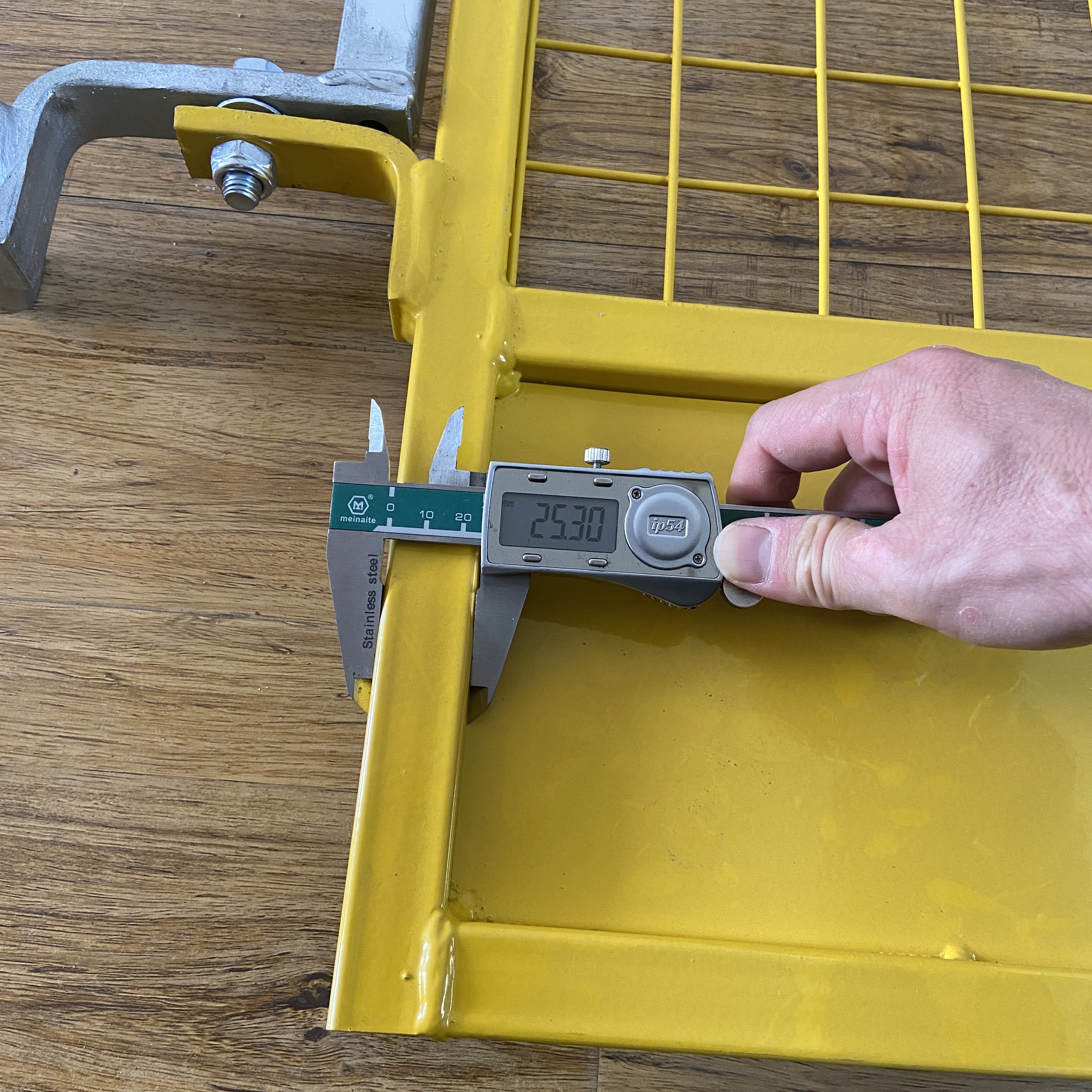 Prueba de puerta de acceso a escalera reversible