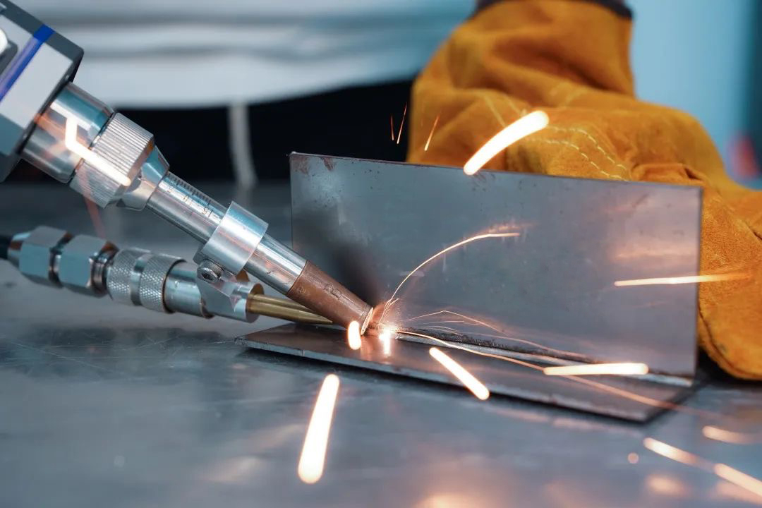 ¿Los soldadores láser necesitan gas?