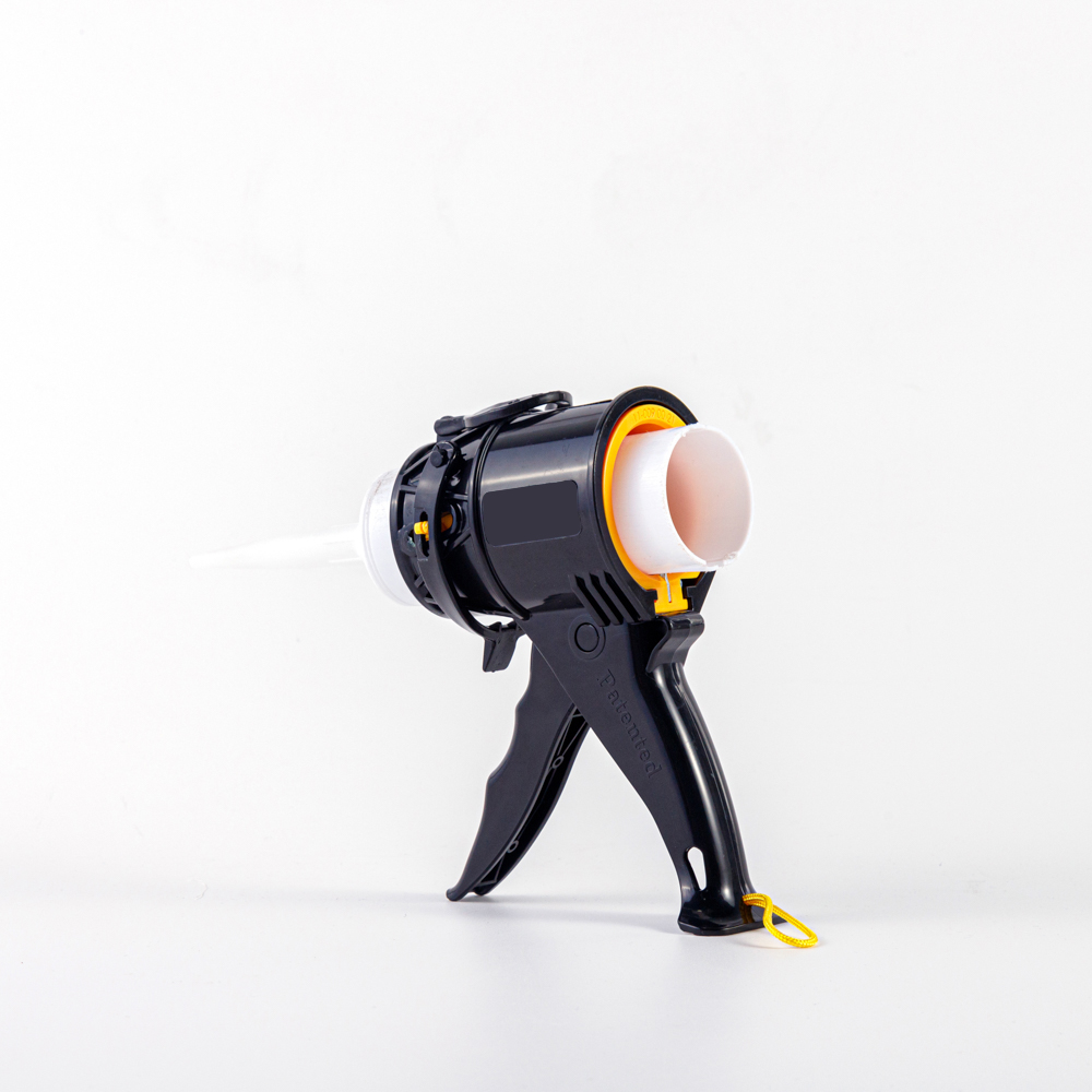 lightweight caulking gun 7