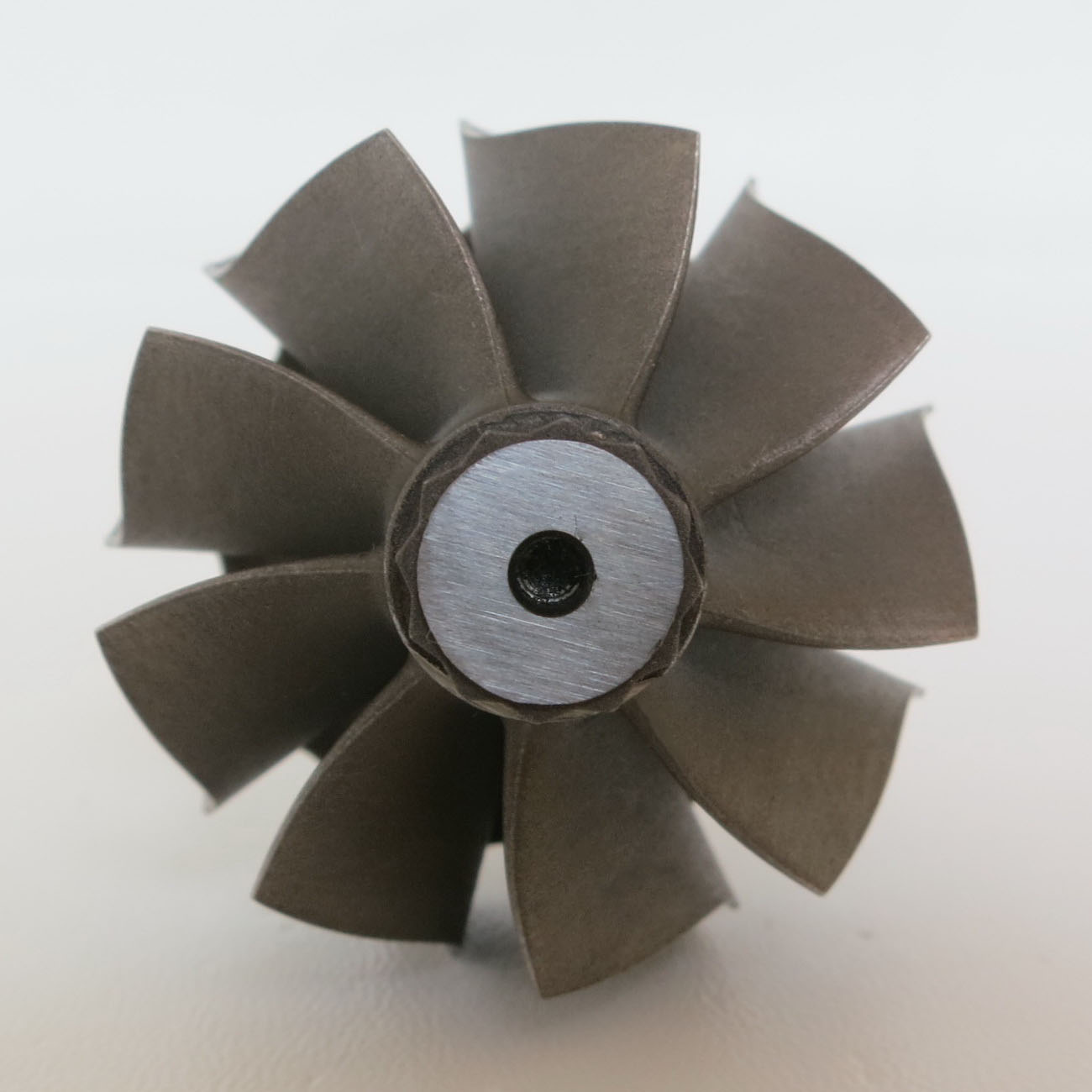 GT1752V/ GTA1752LV 704580-0001/ 704580-0003/ 704580-0005/ 704580-0016 Turbine Shaft Wheel