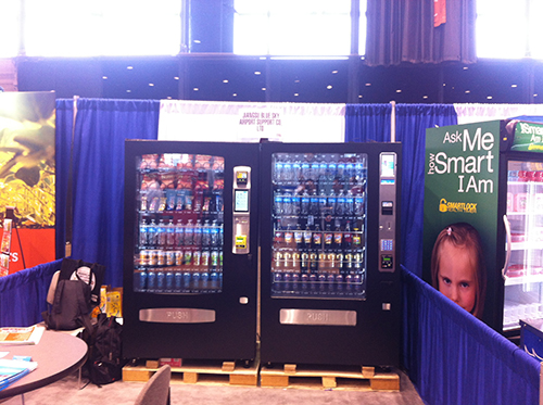 Máquinas expendedoras inteligentes conjuntas de Nanjing en exhibición en exposición - Fabricante de China