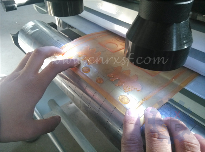 Flexographic printing plate mounter machine