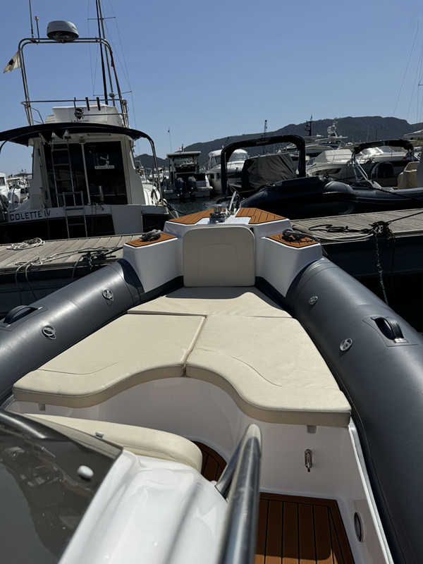 Voir les photos clients du RIB700 (1)