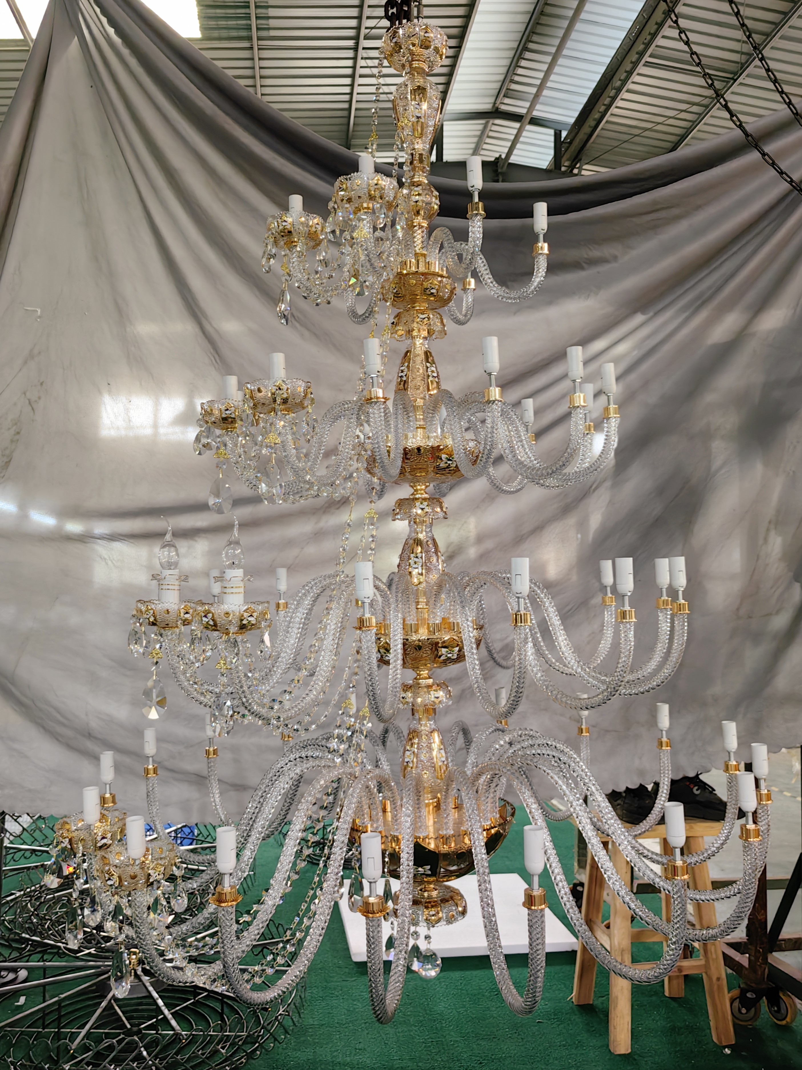 Люстра роскошного золотого сверкающего хрустального металла в европейском дворце большая люстра (MD9859-50)