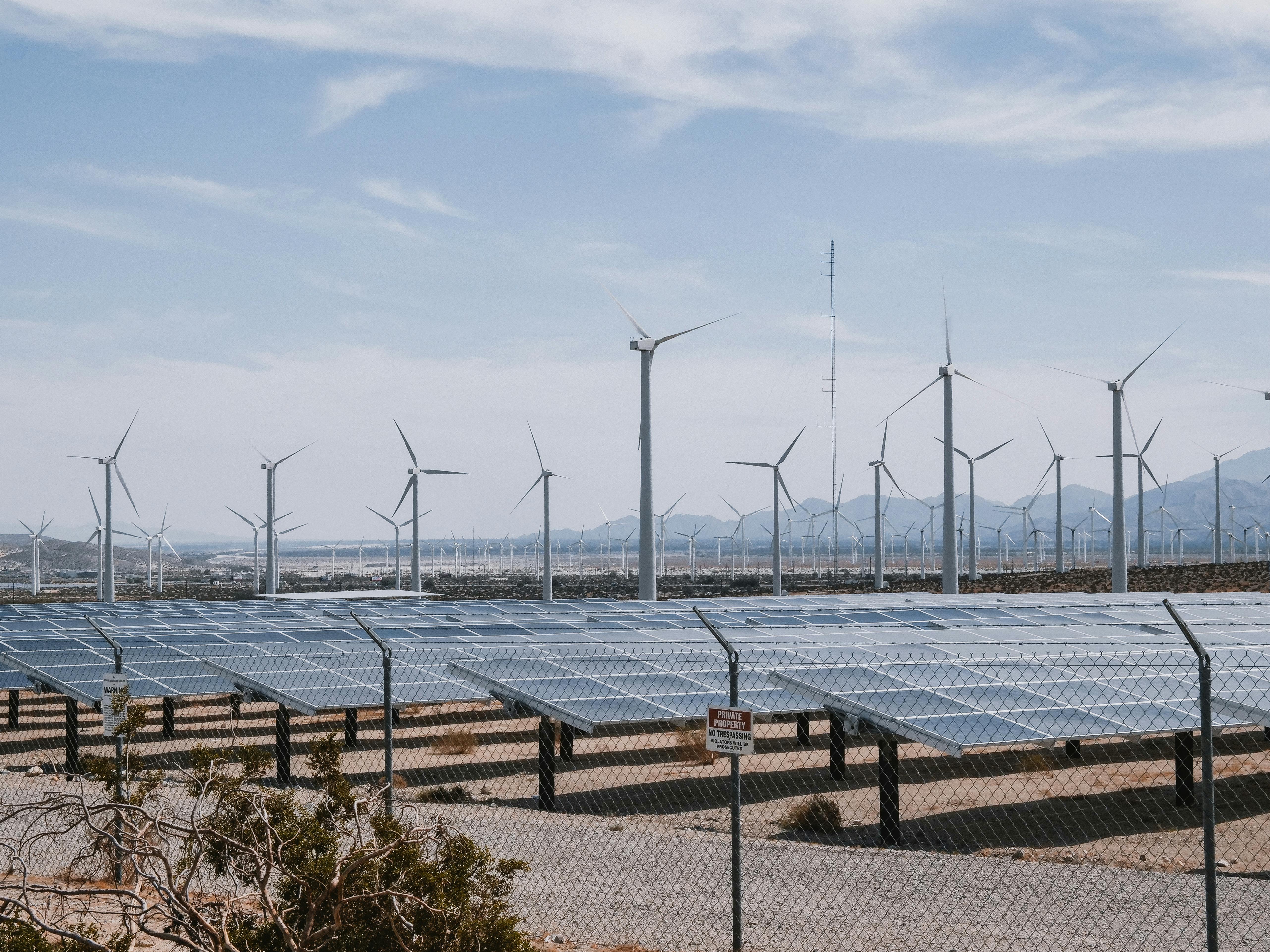 ¿Cuáles son las ventajas de la generación de energía fotovoltaica?