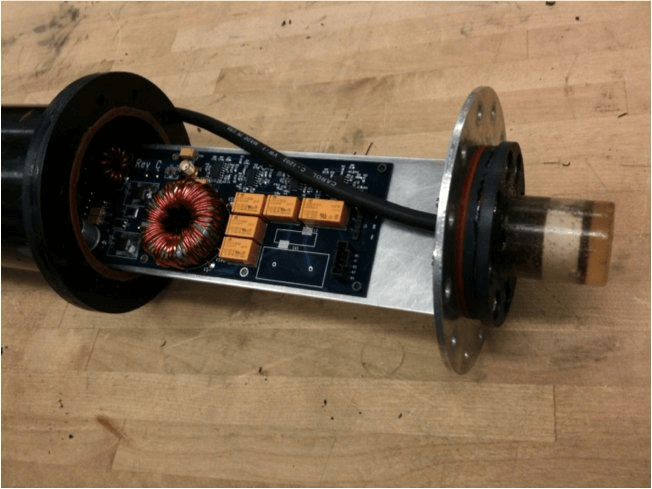 Transductor de tubo piezocer&aacute;mico PZT5 para comunicaciones submarinas