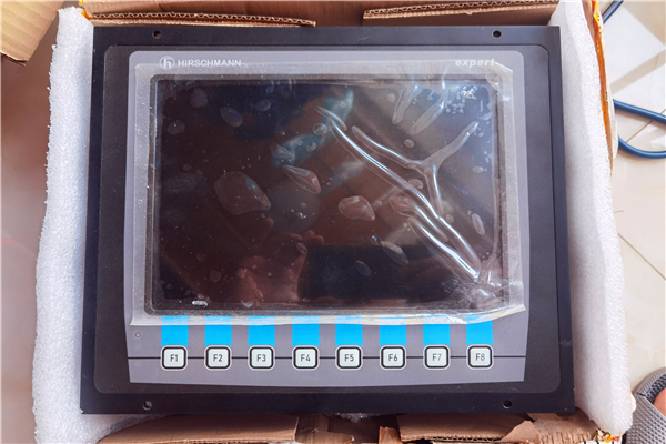 Customer order QY100K crane display