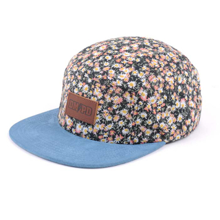 5 panel snapback hat