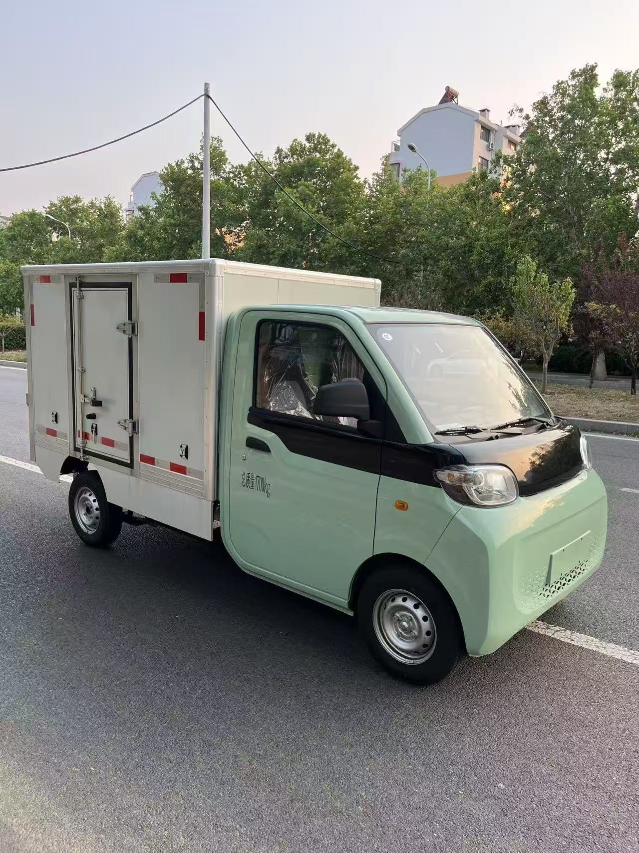 Entrega de última milla Automática EEC L7E Mini Camina de furgoneta de carga eléctrica desde China para la venta 