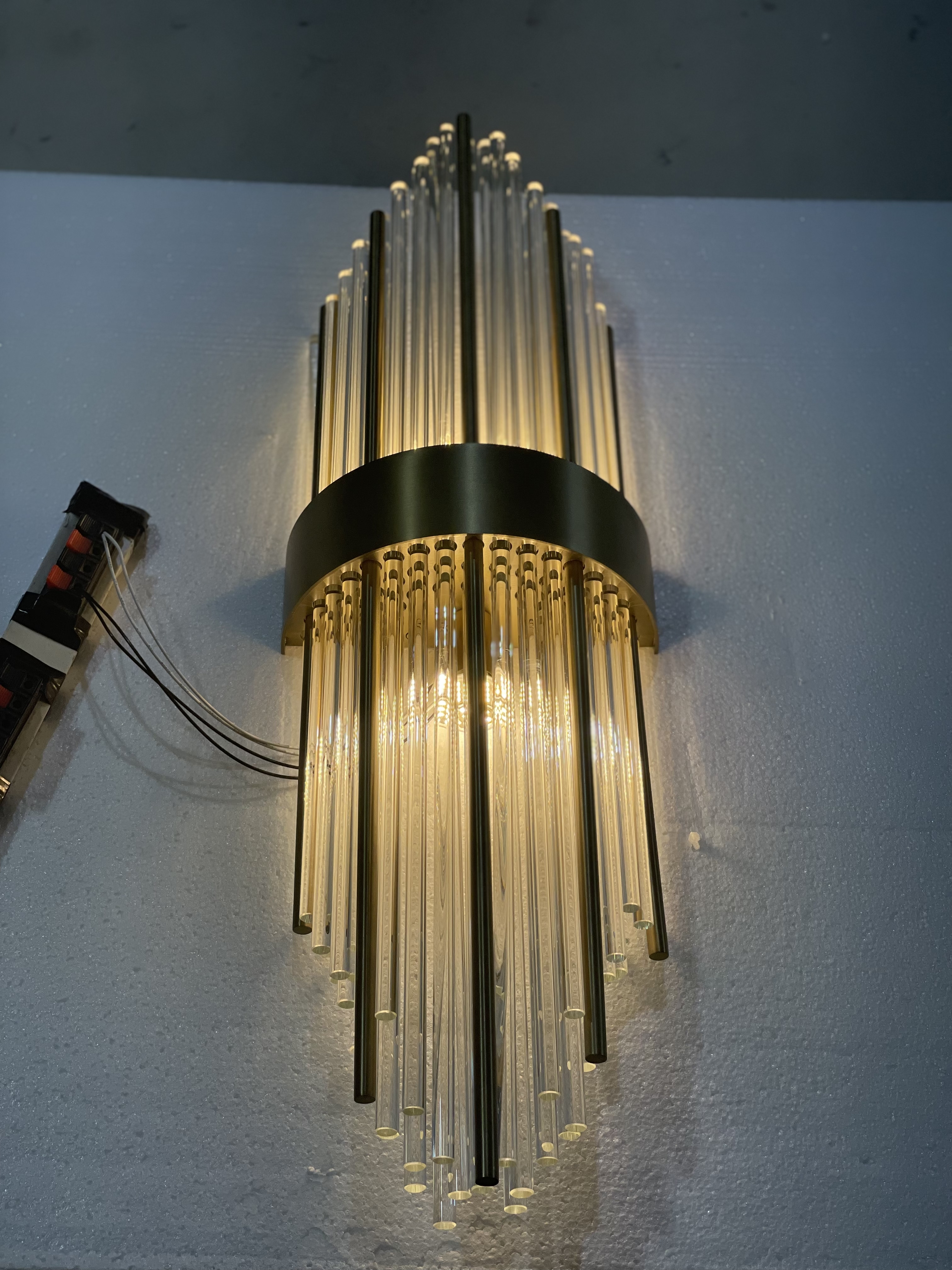 Классический настенный светильник для прихожей из хрустального стекла с золотым металлом (KIZ-66W)