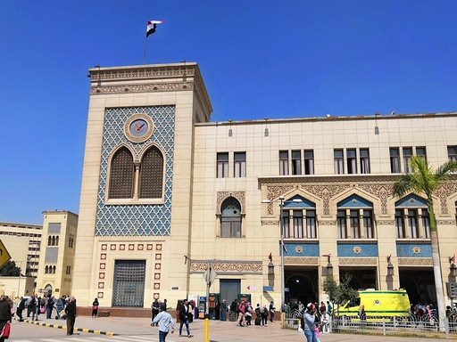 Nueva estación de tren LRT en la capital de Nuevo El Cairo (Egipto)