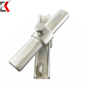 Suministro de abrazaderas prensadas estándar EN74 Acoplador de pasador de junta interna forjado por estampación 