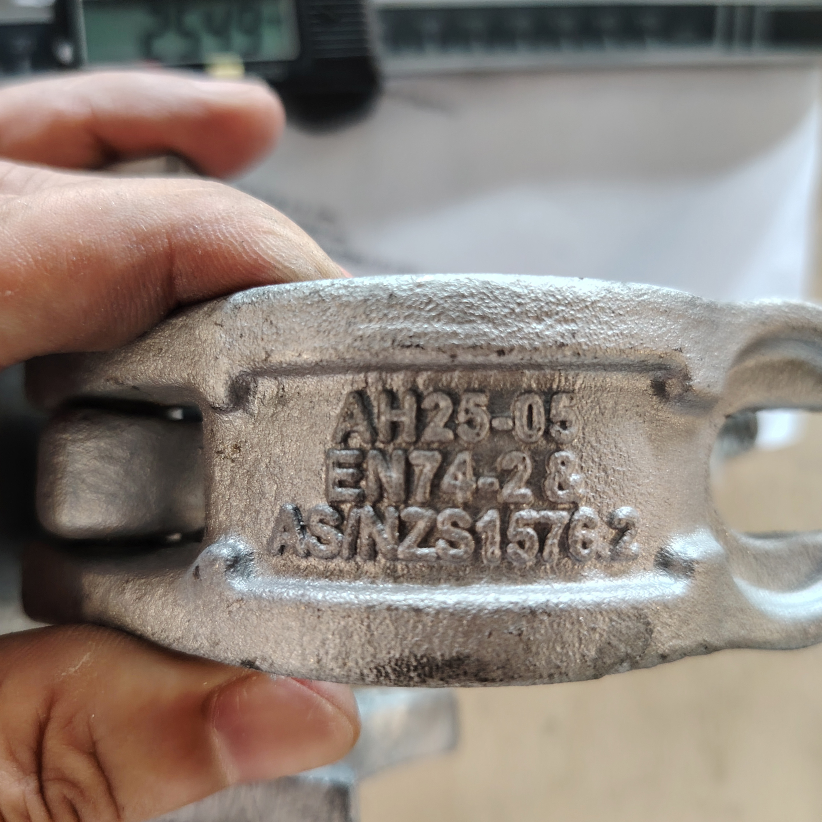 Bjelke Klips Abrazadera para andamios con forma especial