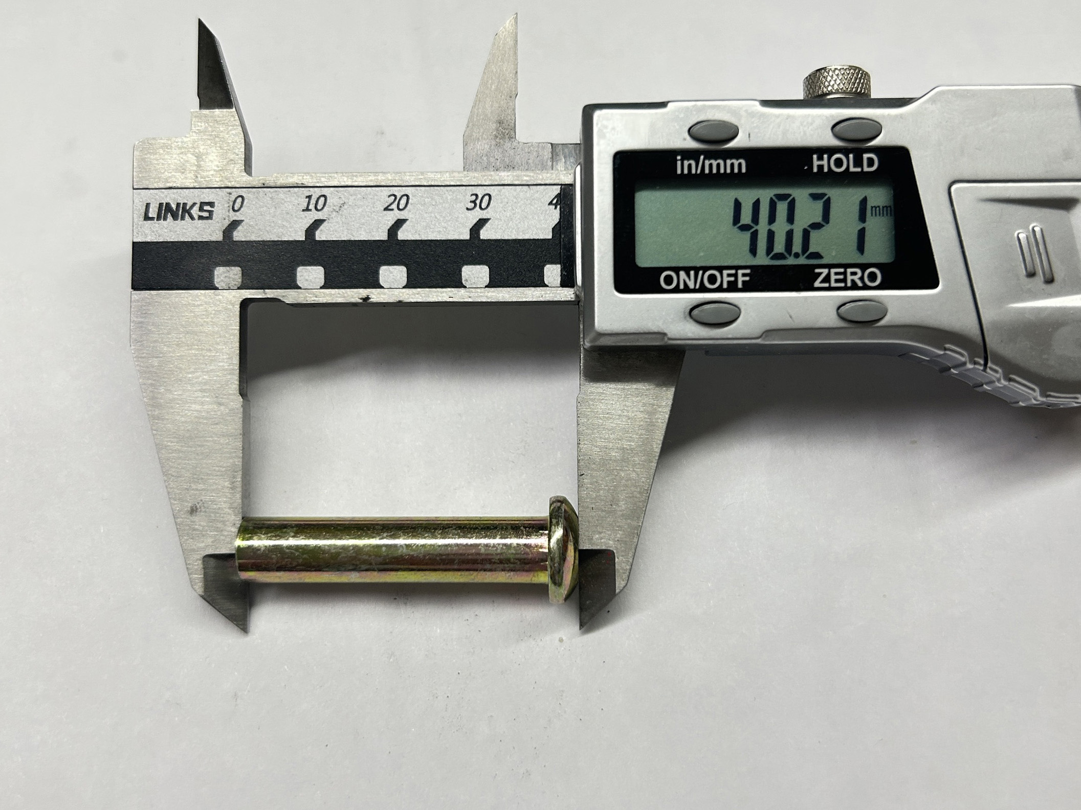 Tama&ntilde;o del remache del acoplador de andamio 