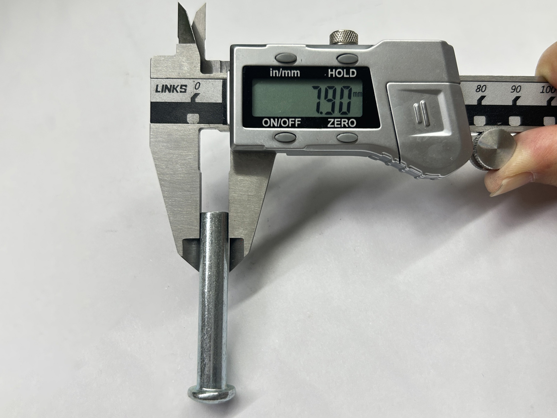 Tama&ntilde;o del remache del acoplador de andamio 