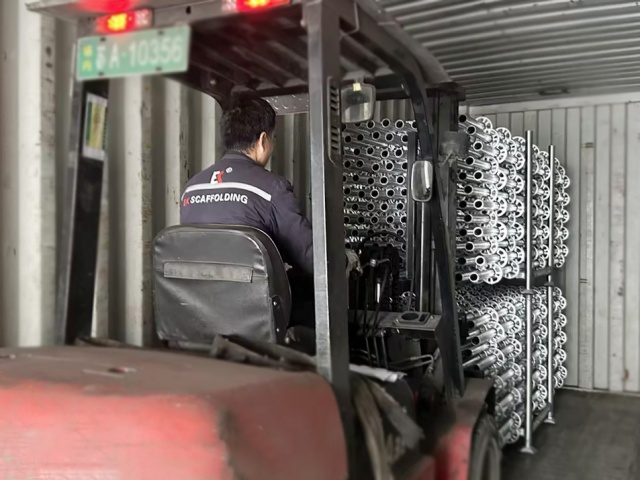 Entrega del sistema de andamio de bloqueo