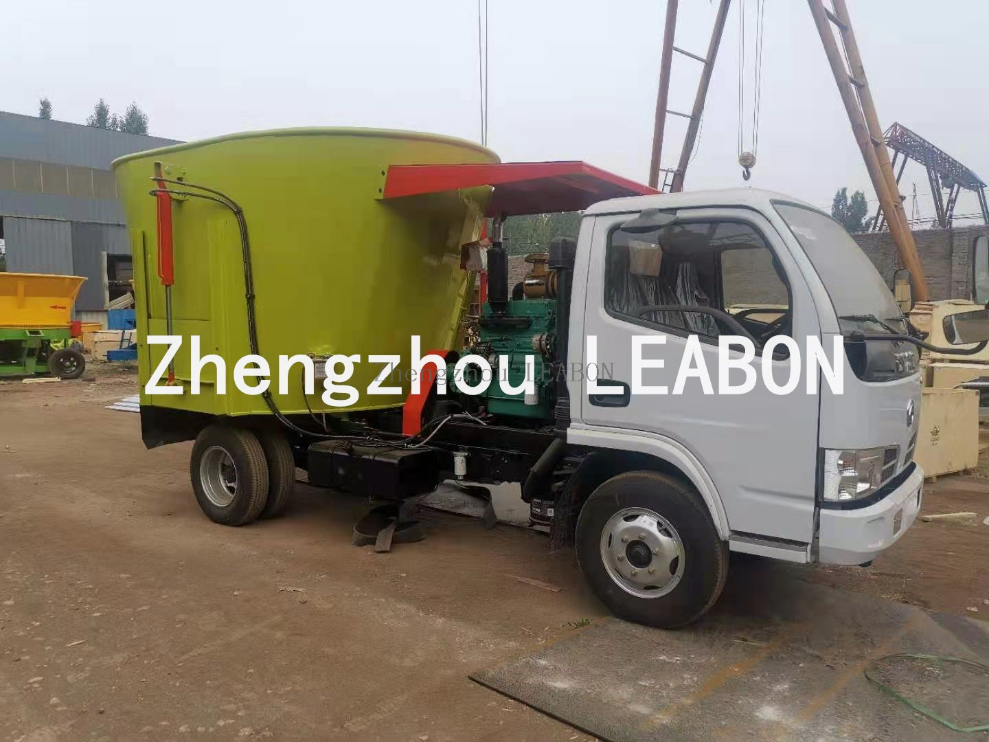 Farm Agricultural Livestock Feed Mixer Tractor TMR Wagon Cattle Cow Animal Food Mixer