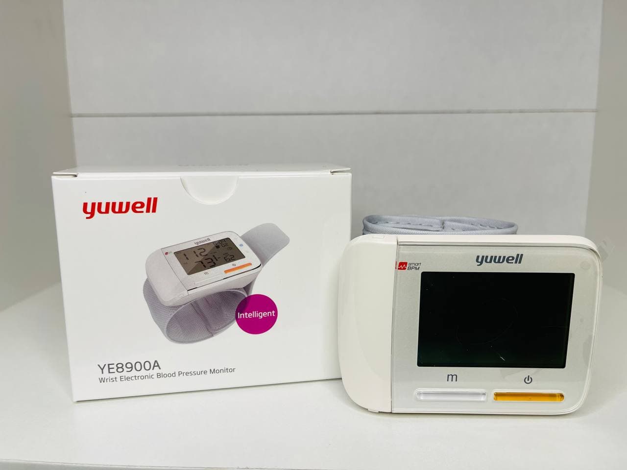 YE8900A