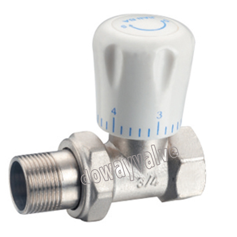 Robinet de radiateur thermostatique en laiton nickel&eacute; forg&eacute; par extr&eacute;mit&eacute; filet&eacute;e