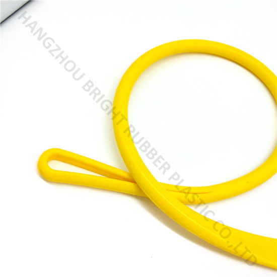 Silicone Rubber Yellow Cap Protector with Rope Customized in High Quality