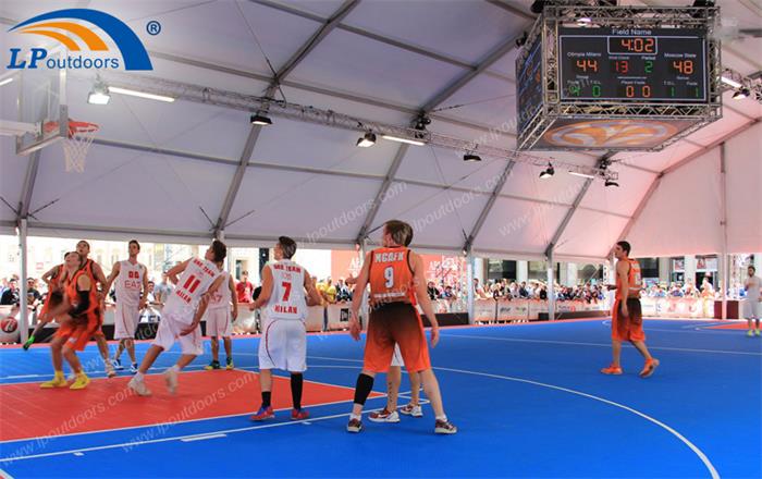 Большая спортивная игровая палатка с многоугольной крышей для баскетбольной площадки 