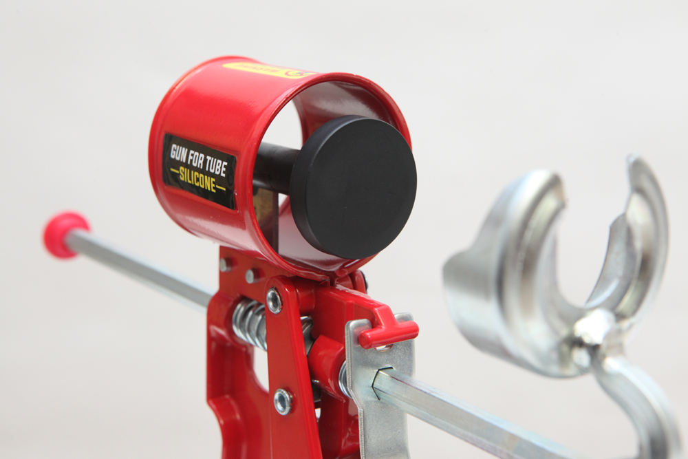 New and Innovative Design Lightweight Metal Frame Compact Red Iron Silicone Caulking Gun for Glue